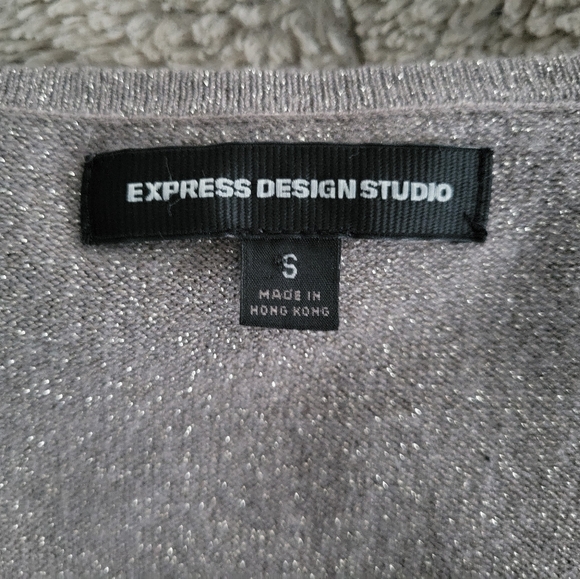 Express Design Studio sparkly ruffle sweater - Picture 4 of 6